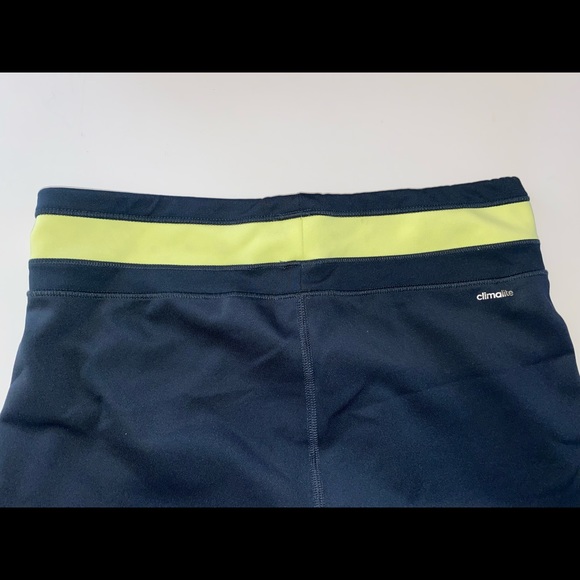 Adidas Girl Activewear Shorts Size 12-14 - Picture 7 of 9